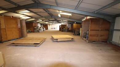 4 Western Side, Clawton for lease Interior Photo- Image 2 of 3