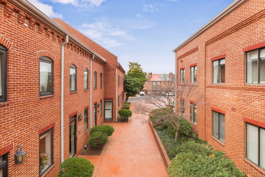 115 Oronoco St, Alexandria, VA for sale - Building Photo - Image 1 of 1