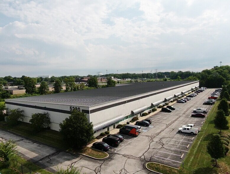 5230 Park Emerson Dr, Indianapolis, IN for lease - Building Photo - Image 1 of 4