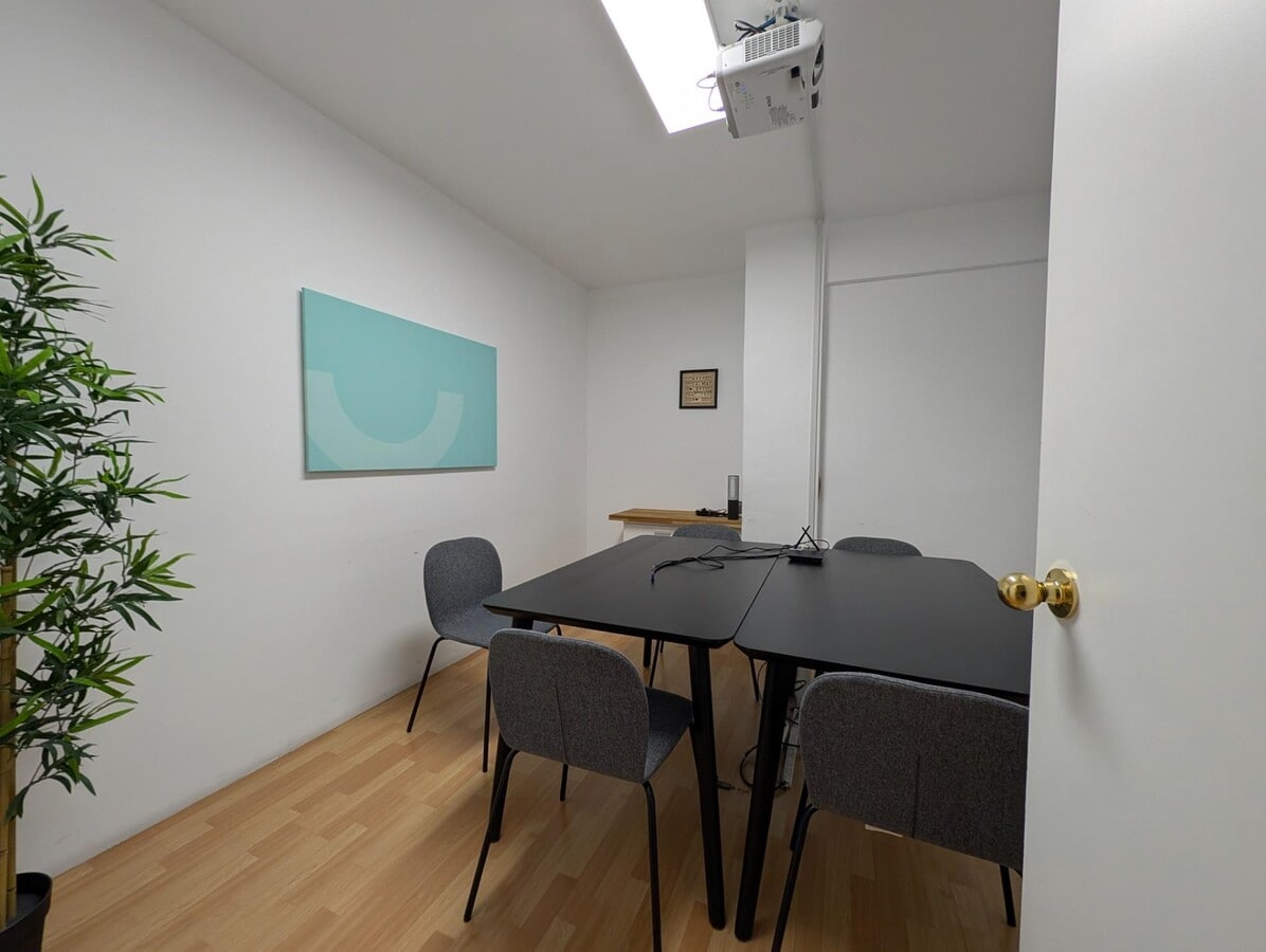 Barcelona, BAR 08023 -  -  - Interior Photo - Image 1 of 10