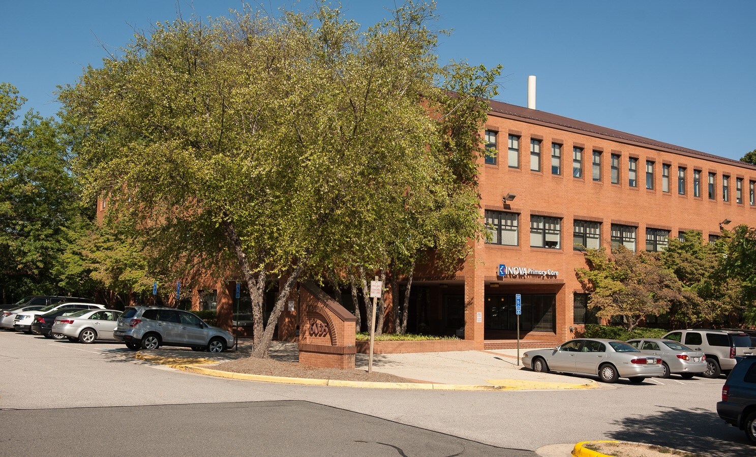 6035 Burke Centre Pky, Burke, VA 22015 Burke Center Office