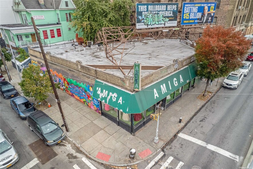 101 E Kingsbridge Rd, Bronx, NY for sale - Building Photo - Image 1 of 1