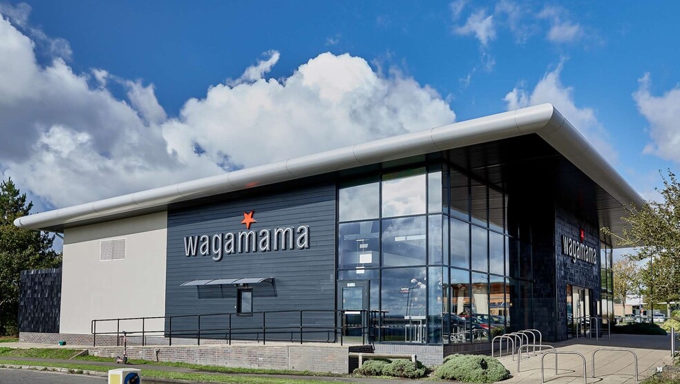 Wagamama & Nando's Sixfields Leisure portfolio of 2 properties for sale on LoopNet.com - Primary Photo - Image 2 of 2