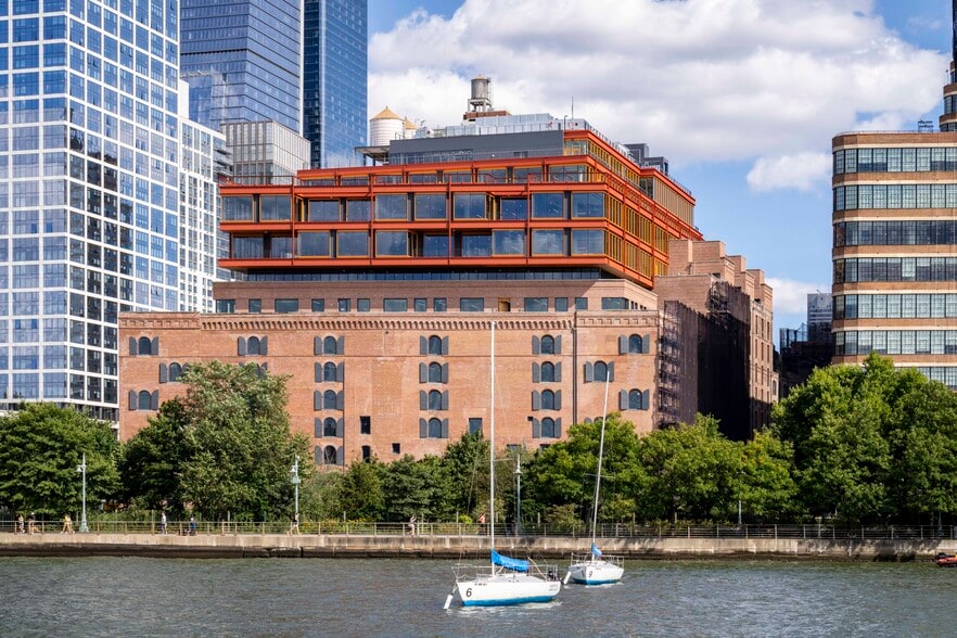 271 11th Ave, New York, NY for lease - Building Photo - Image 1 of 16