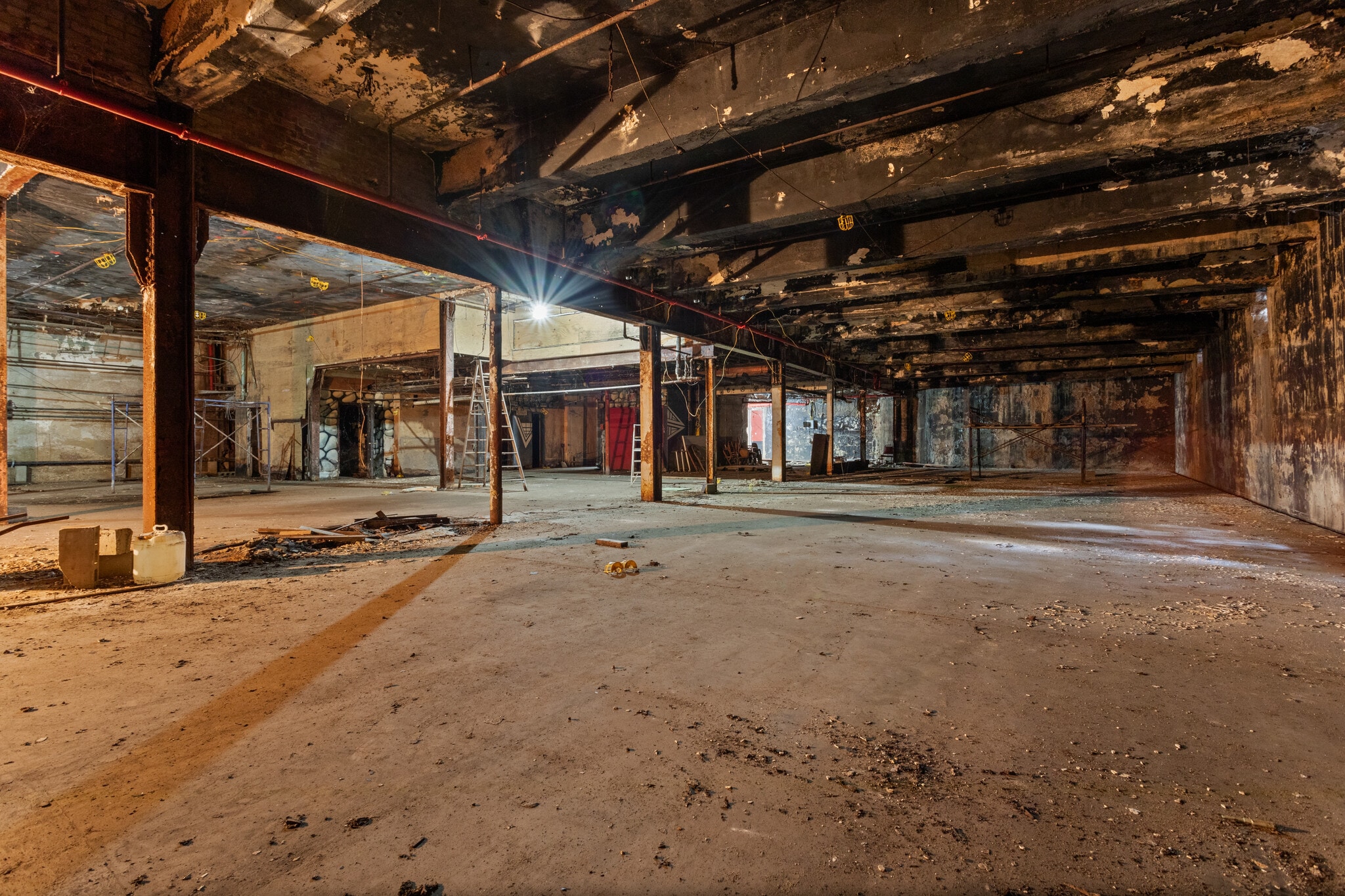 527 Eastern Pky, Brooklyn, NY for lease Interior Photo- Image 1 of 7