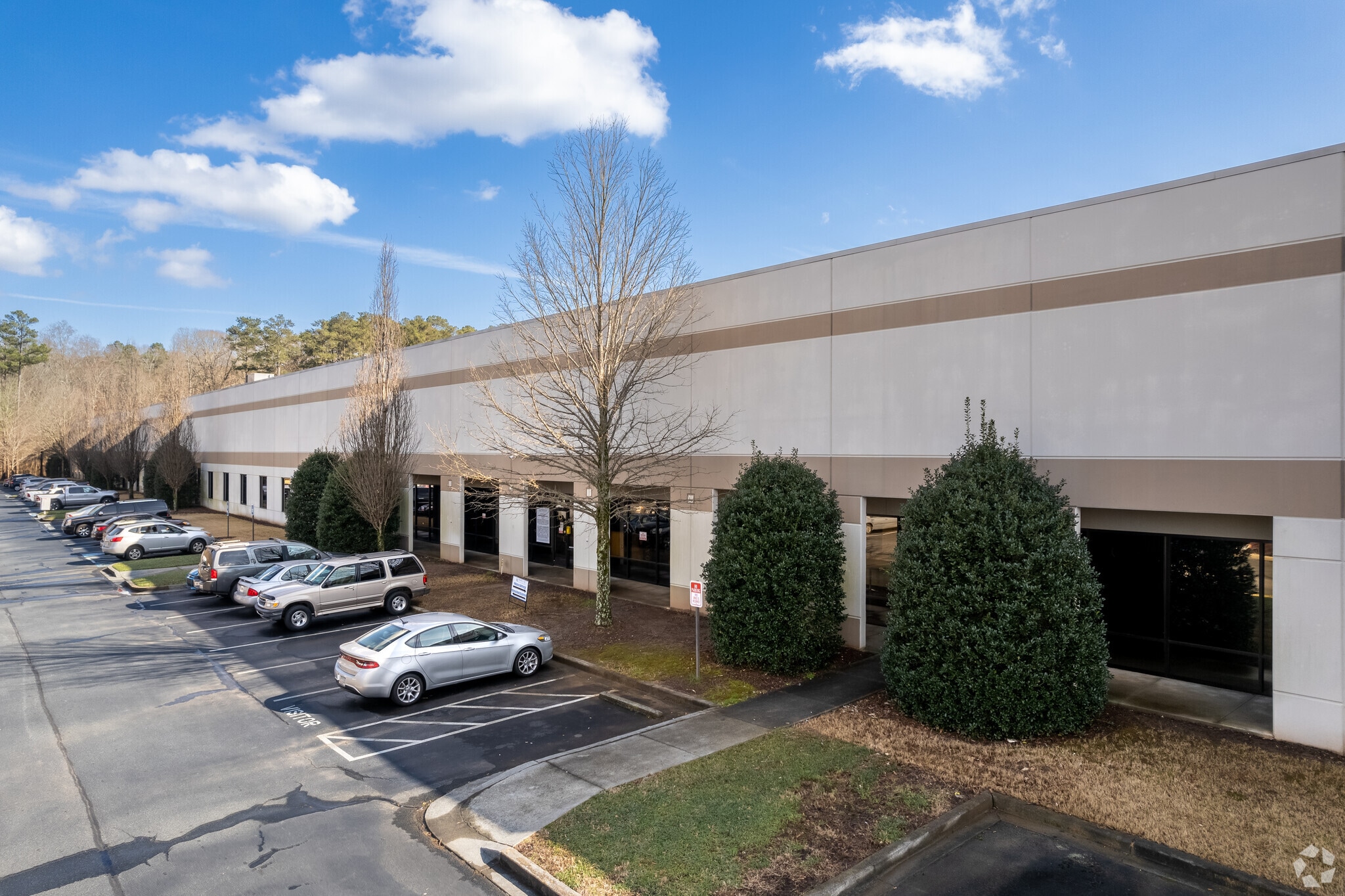 3960 Royal Dr NW, Kennesaw, GA for lease Building Photo- Image 1 of 7