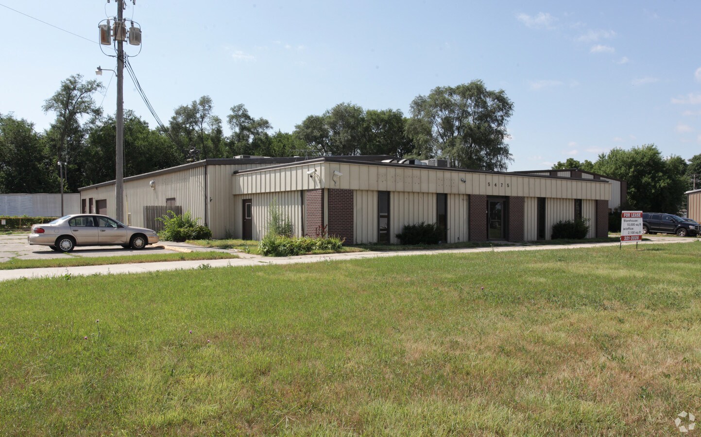 54755480 NW Beaver Dr, Johnston, IA, 50131 Warehouse Property For Sale