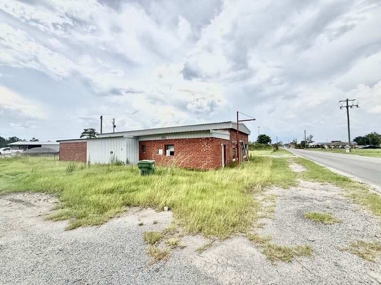 86 S Williams St, Hazlehurst, GA for sale - Building Photo - Image 3 of 9