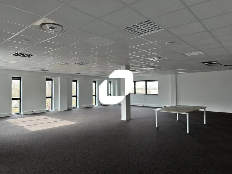 8 Rue Des Hérons, Entzheim for lease - Interior Photo - Image 3 of 10