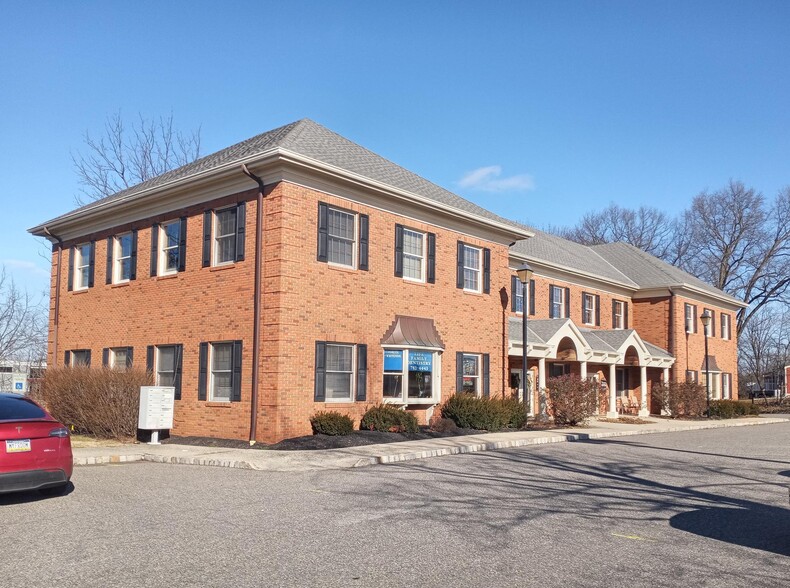 403 US Highway 202, Flemington, NJ for lease - Building Photo - Image 1 of 15