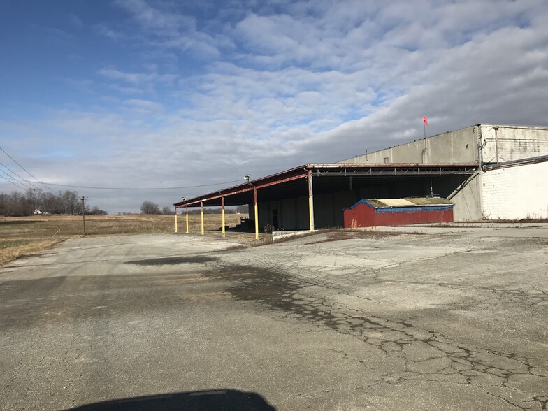 471 Cold Storage Rd, Charles Town, WV for lease - Building Photo - Image 3 of 4