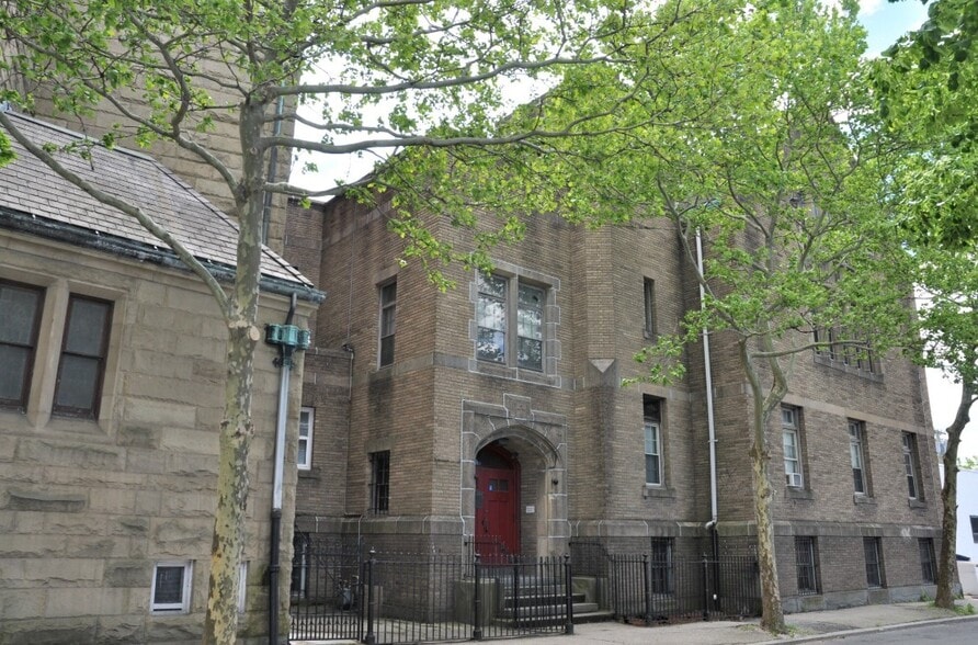 1860 Westminster St, Providence, RI for lease - Building Photo - Image 2 of 15