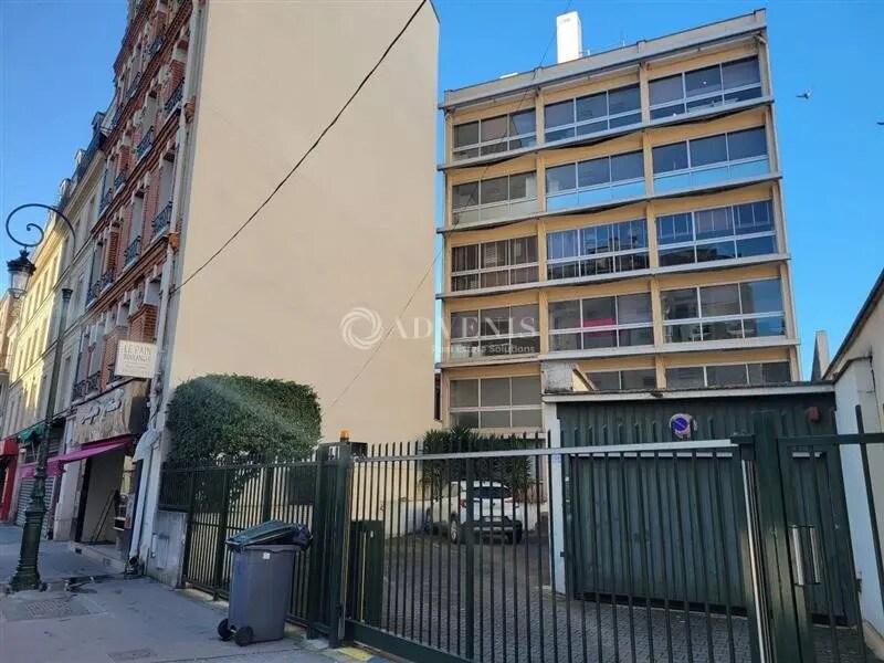 Office in Puteaux for lease Building Photo- Image 1 of 6