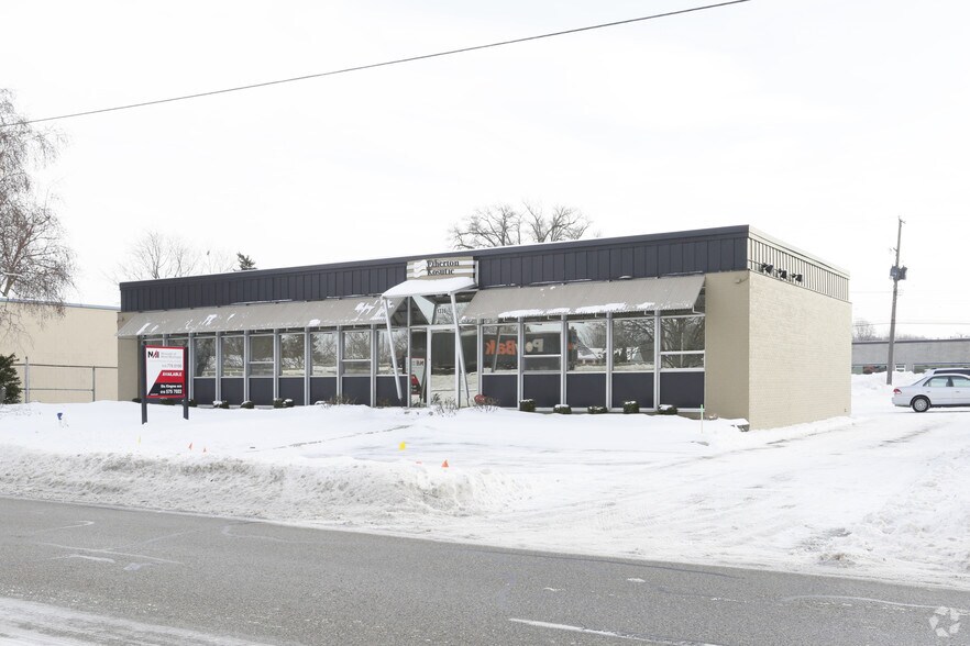 1336 Scribner St NW, Grand Rapids, MI 49504