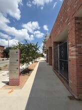 717 Dolorosa St, San Antonio, TX for lease Building Photo- Image 2 of 6