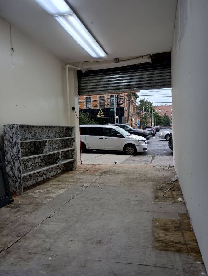 27-24 21st St, Astoria, NY for sale Interior Photo- Image 1 of 1