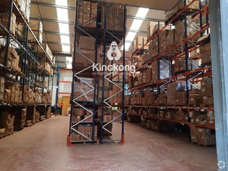 Industrial in Loeches, Madrid for sale - Building Photo - Image 2 of 14