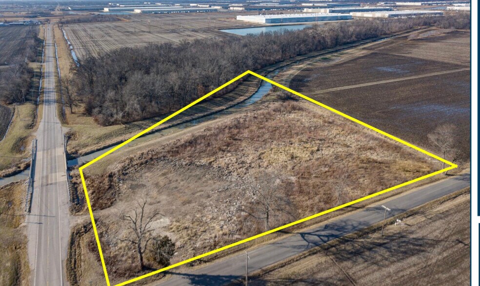 Sands Rd & Chain of Rocks Rd, Edwardsville, IL for sale - Aerial - Image 1 of 1