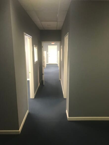 232-236 Industrial Park Dr, Commerce, GA for lease - Interior Photo - Image 2 of 51