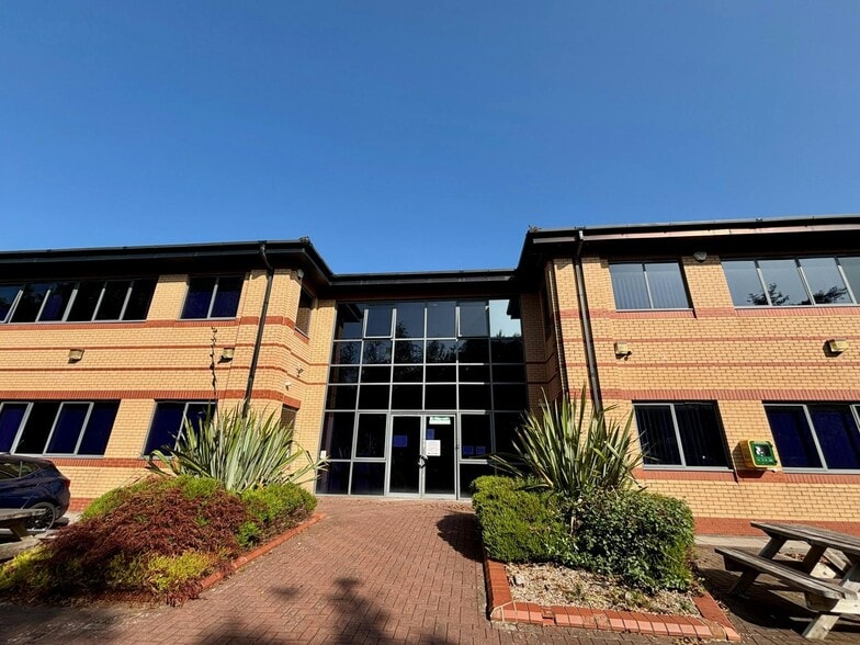 10 Phoenix Way, Birchgrove for lease - Building Photo - Image 3 of 6