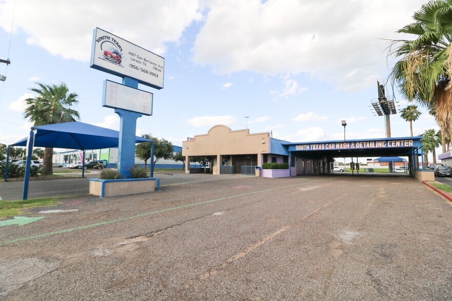 4317 San Bernardo Ave, Laredo, TX for sale - Building Photo - Image 1 of 1