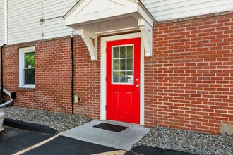 35-41 W Main St, Georgetown, MA for lease Building Photo- Image 1 of 5