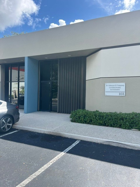 13501 SW 128th St, Miami, FL for lease Interior Photo- Image 1 of 10