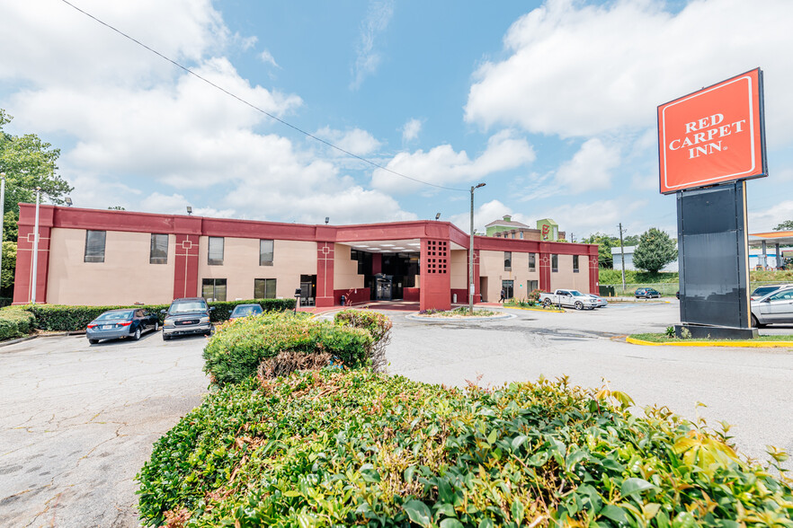 2690 Riverside Dr, Macon-Bibb, GA for sale - Building Photo - Image 1 of 15