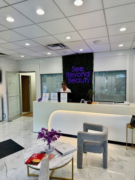 770 Central Park Ave, Scarsdale, NY for lease - Interior Photo - Image 2 of 7