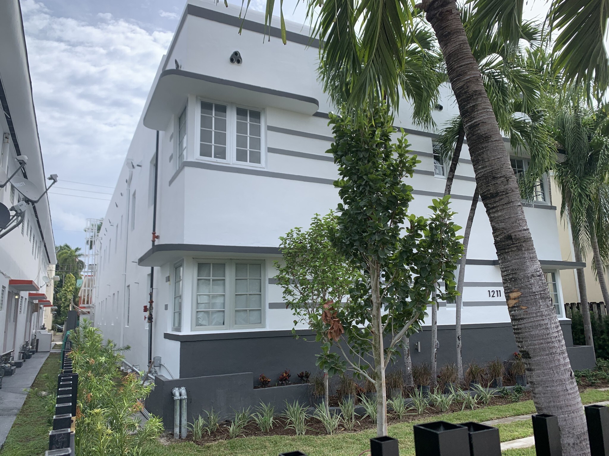 1211 Euclid Ave, Miami Beach, FL for sale Building Photo- Image 1 of 1