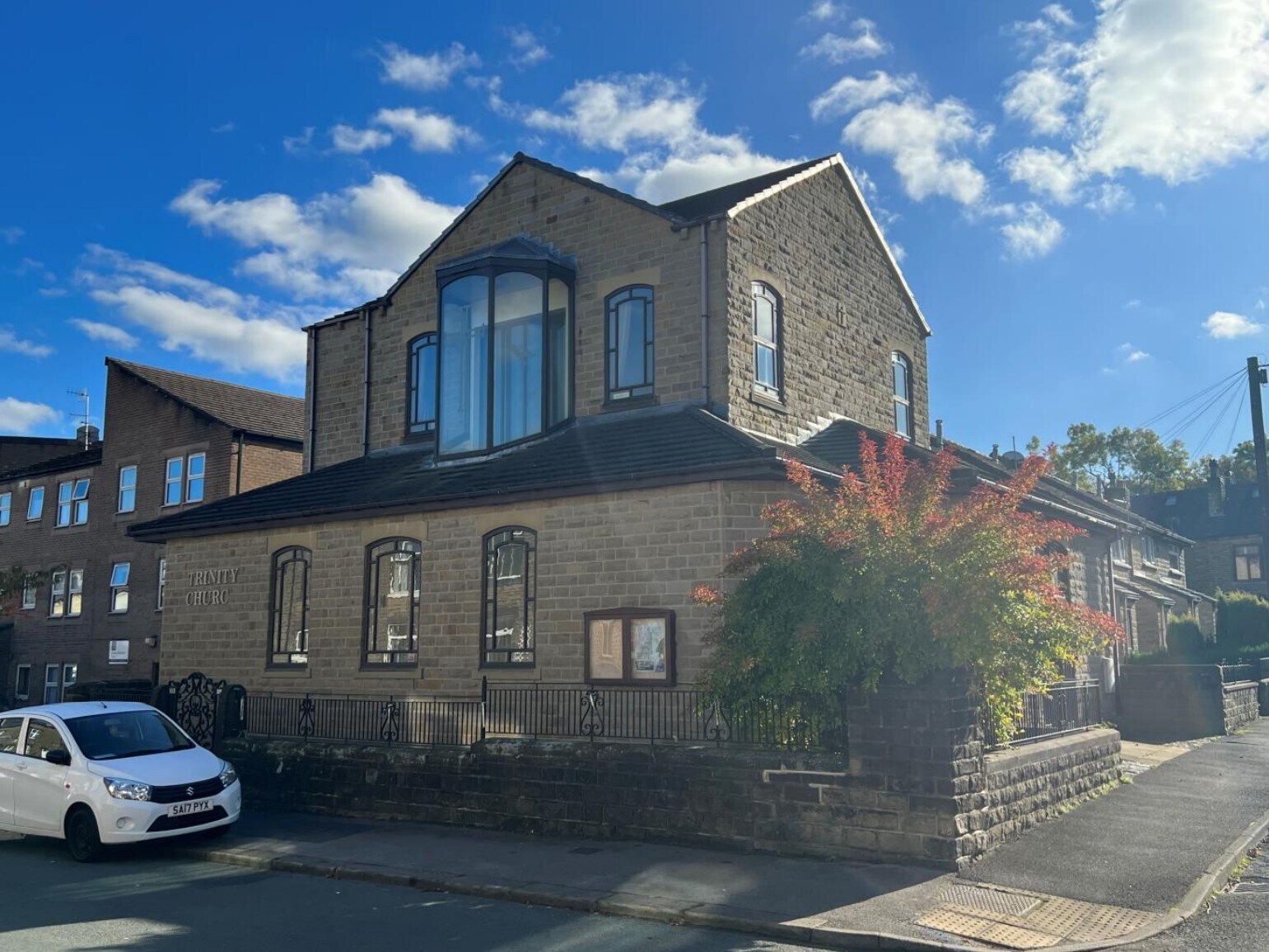 10 Fell Ln, Keighley, BD22 6EQ