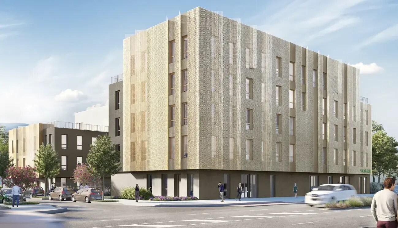 Avenue Jean Jaurès, Décines-Charpieu for sale Primary Photo- Image 1 of 4