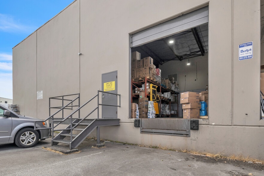 11871 Horseshoe Way, Richmond, BC for lease - Building Photo - Image 3 of 11