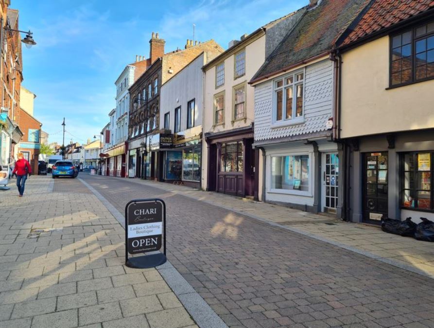 113-114 High St, Lowestoft for sale Primary Photo- Image 1 of 1