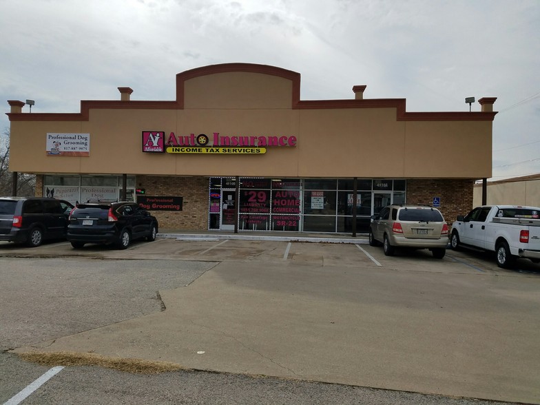 4910 Broadway Ave, Haltom City, TX for lease - Building Photo - Image 1 of 5