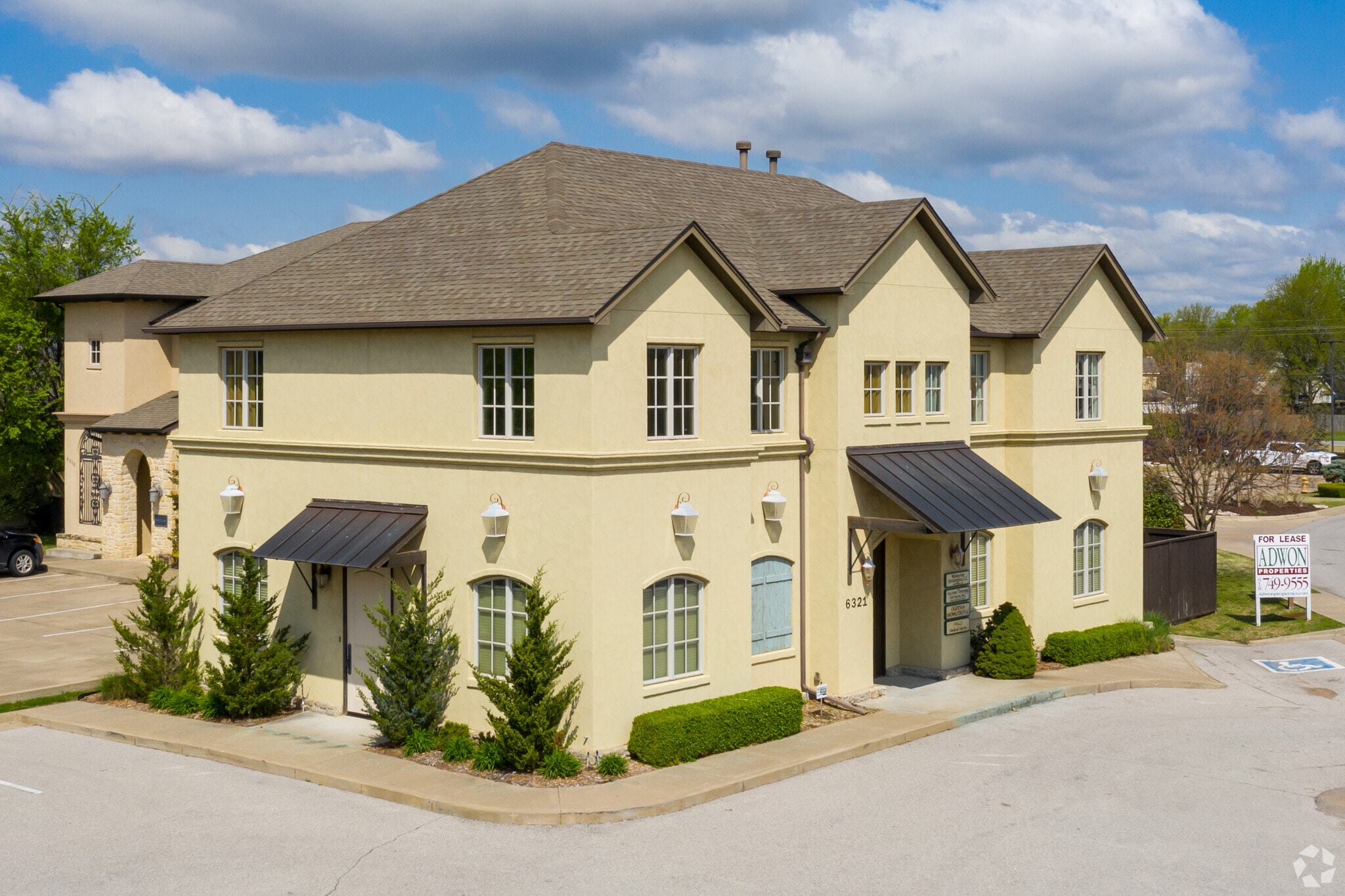 6321 E 102nd St, Tulsa, OK for lease Building Photo- Image 1 of 3