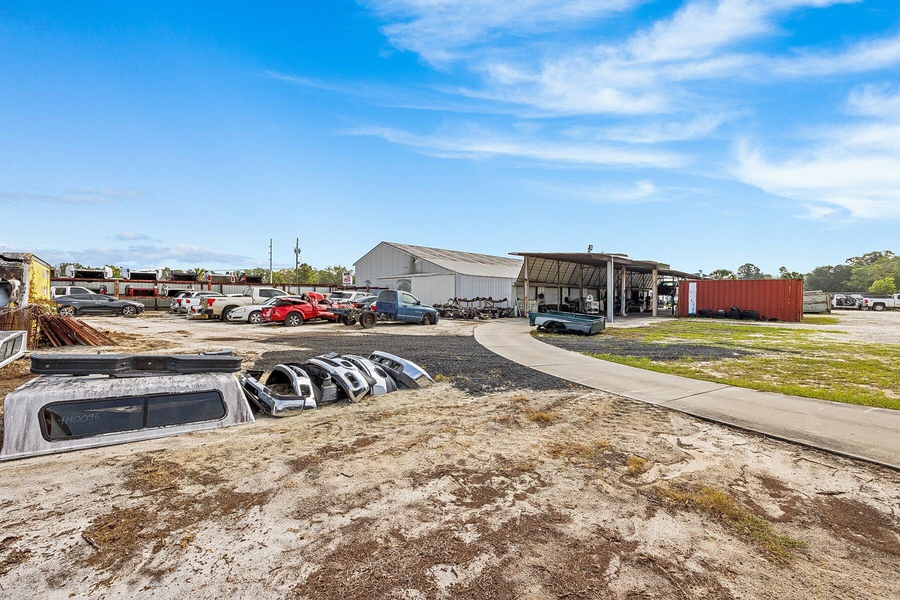 21214 SE Highway 19, Old Town, FL 32680 Dixie Salvage