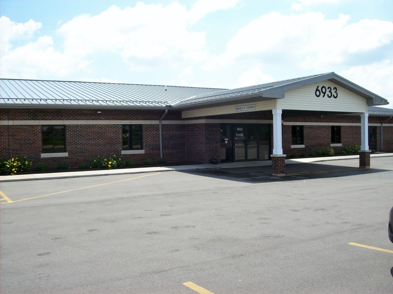 6933 Williams Rd, Niagara Falls, NY for lease - Building Photo - Image 1 of 2