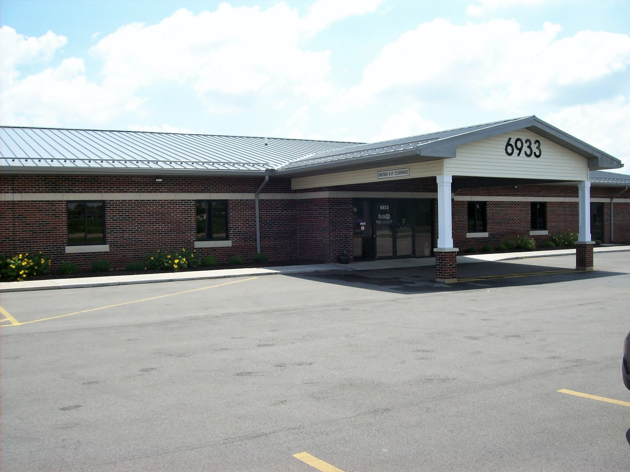 6933 Williams Rd, Niagara Falls, NY for lease Building Photo- Image 1 of 3