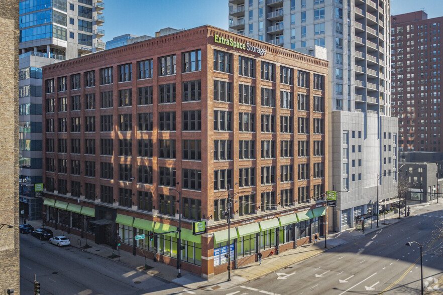 333 W Ohio St, Chicago, IL for lease - Building Photo - Image 1 of 24