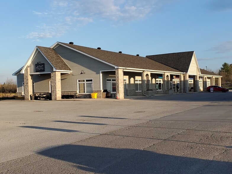 453 Ottawa St, Almonte, ON K0A 1A0 Retail for Sale