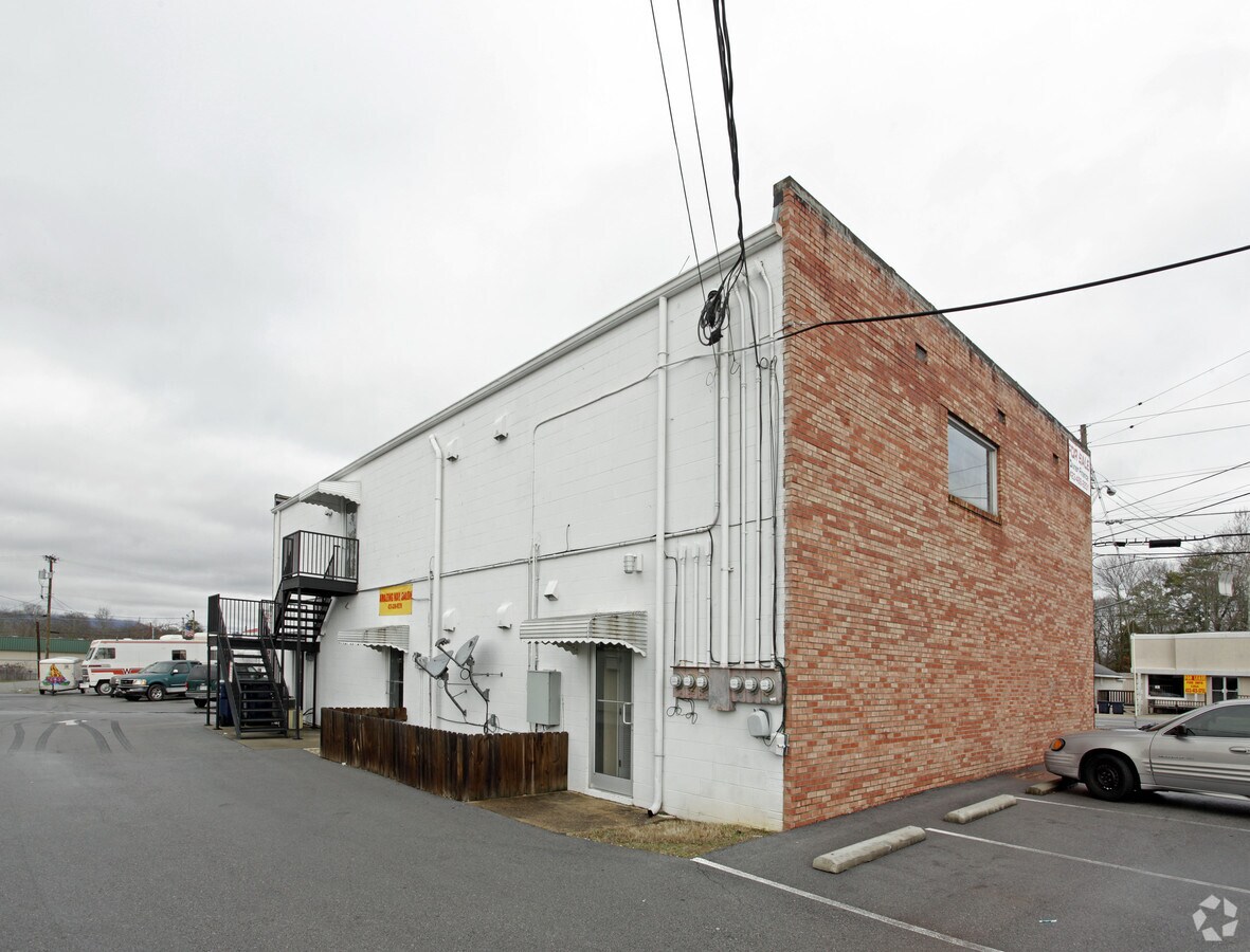 58125814 Ringgold Rd, Chattanooga, TN 37412