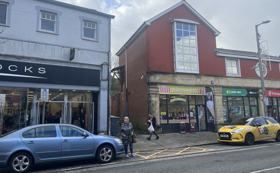 139 Commercial St, Maesteg for lease - Primary Photo - Image 1 of 6