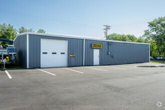 400 Westbrook Ct, Spartanburg, SC for lease Building Photo- Image 1 of 9