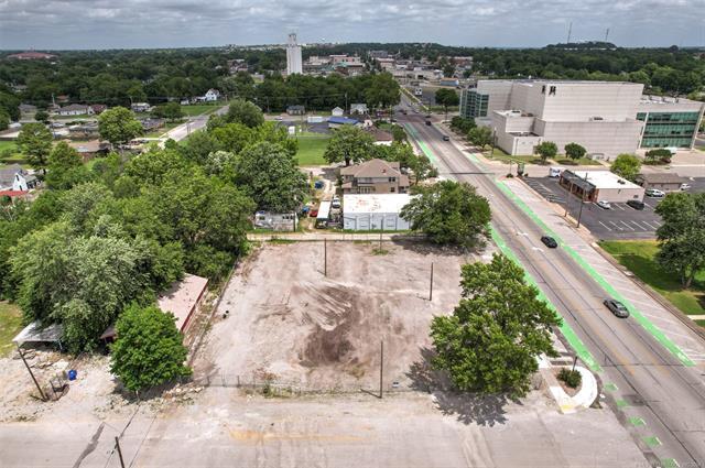 824 S Main St, Broken Arrow, OK for sale - Building Photo - Image 2 of 12