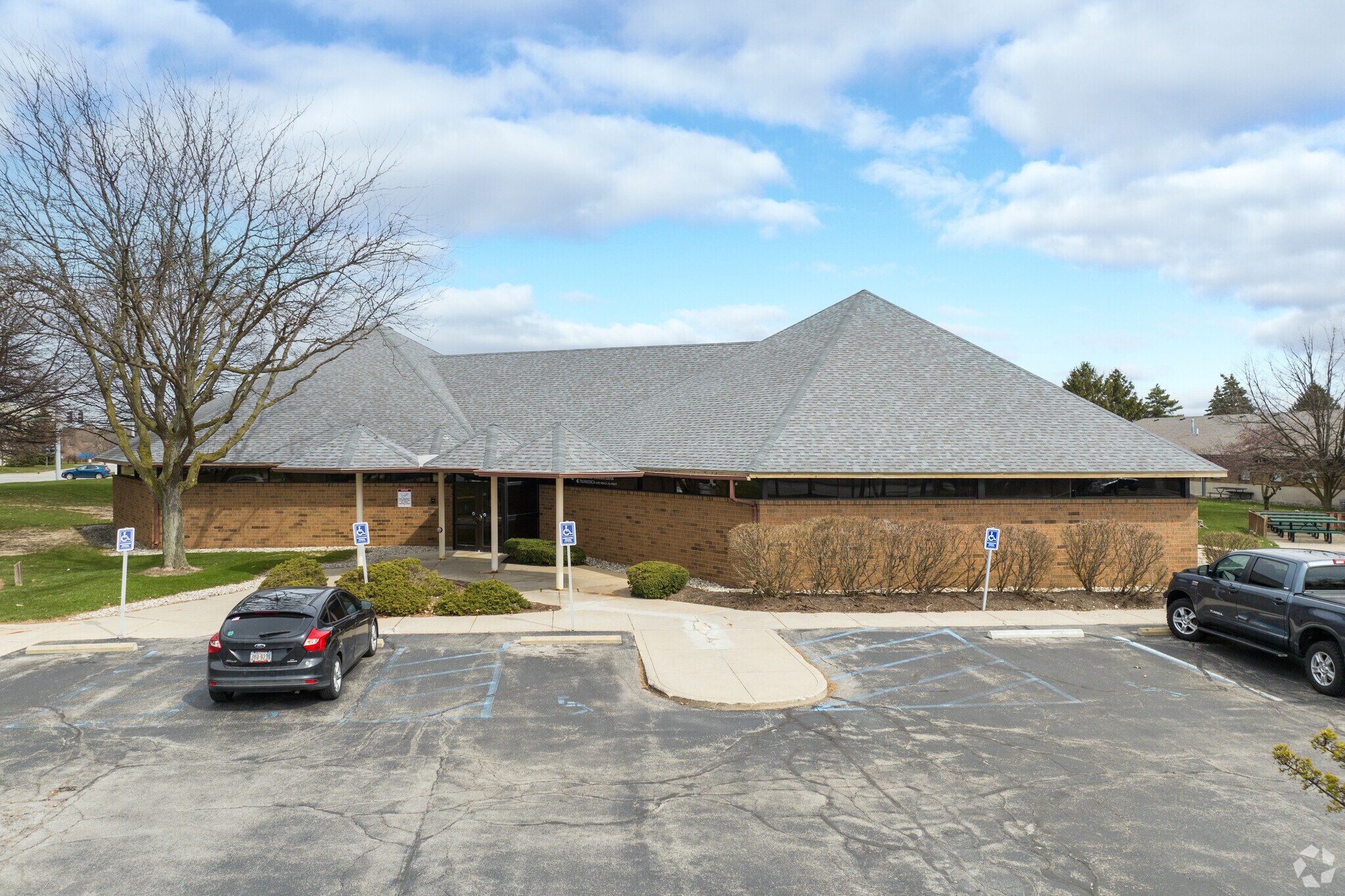 1661 Holland Rd, Maumee, OH 43537 St. Professional Building