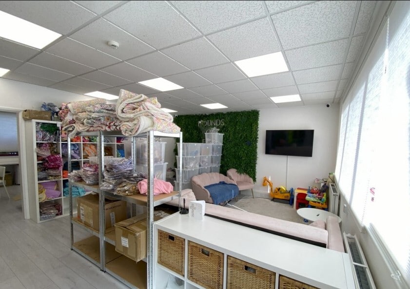 Mile Rd, Bedford for lease Interior Photo- Image 1 of 2