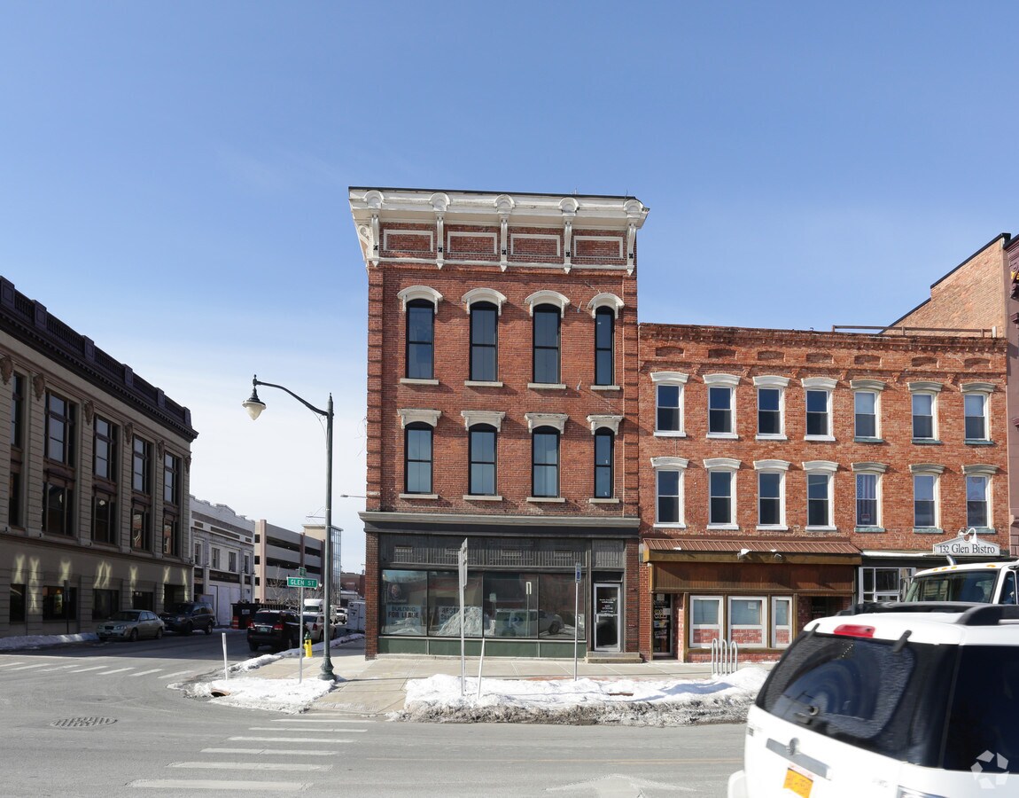 126 Glen St, Glens Falls, NY 12801