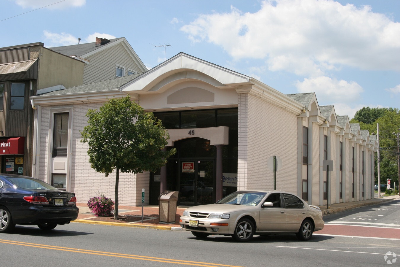 45 E Main St, Freehold, NJ 07728