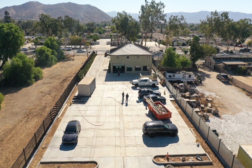 633 Sixth St, Norco, CA for sale - Aerial - Image 3 of 15